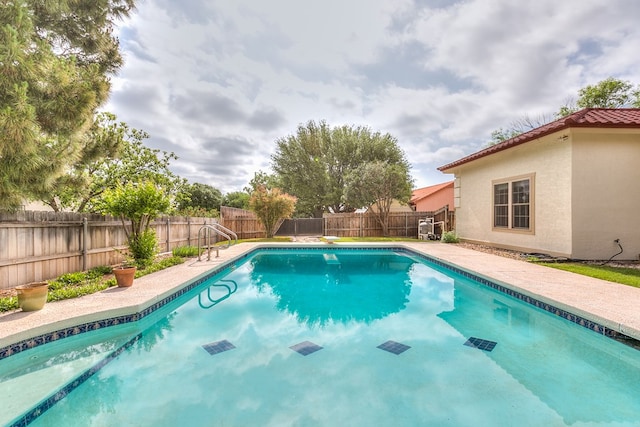 6026 Warwick Dr, San Angelo, TX 76901 - view of swimming pool with a fenced backyard