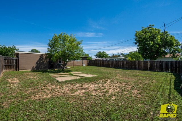2123 Wilson St, San Angelo, TX 76901 - view of yard