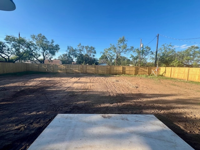 115 E 41st St, San Angelo, TX 76903 - view of yard featuring a patio area