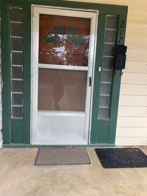 217 S Monroe St, San Angelo, TX 76901 - view of exterior entry