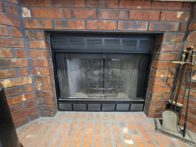 room details featuring a fireplace