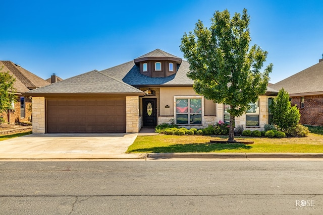 view of front of house featuring a garage