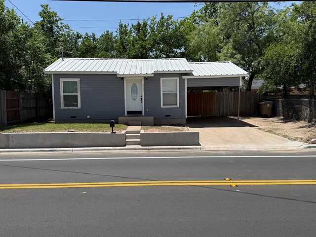 909 Howard Ave, San Angelo, TX 76903 - photo 1