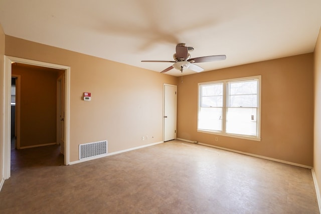 unfurnished room featuring ceiling fan