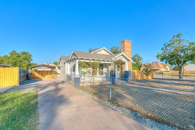 view of front of property