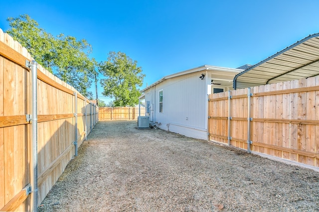 view of yard featuring cooling unit