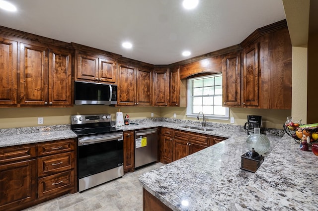 1001 Henderson Dr, Ozona, TX 76943 - photo 4