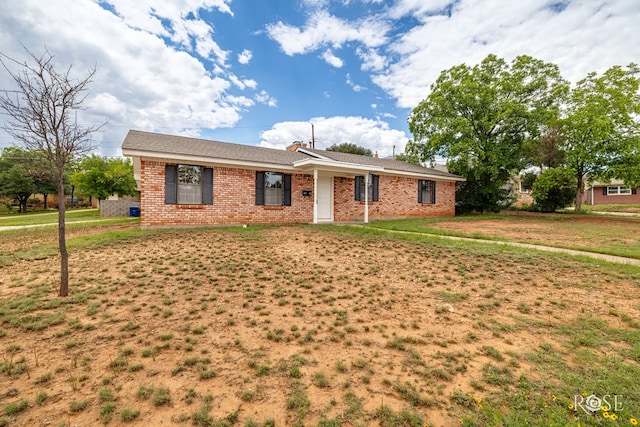 2109 Dartmouth Dr, San Angelo, TX 76904 - ranch-style home with brick siding and a front lawn