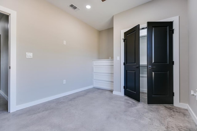 2122 Deaton St, San Angelo, TX 76903 - unfurnished room with finished concrete floors and baseboards