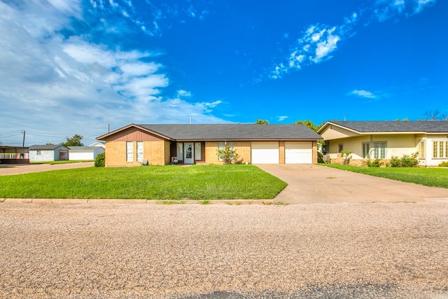 401 N 3rd St, Ballinger, TX 76821 - photo 1