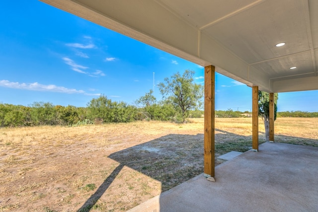 view of yard with a patio