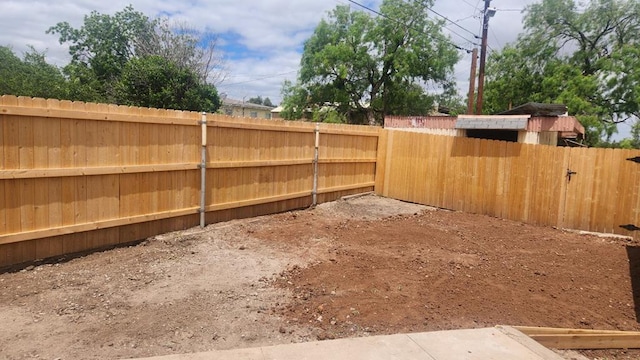2514 S Hill St, San Angelo, TX 76903 - view of fenced backyard