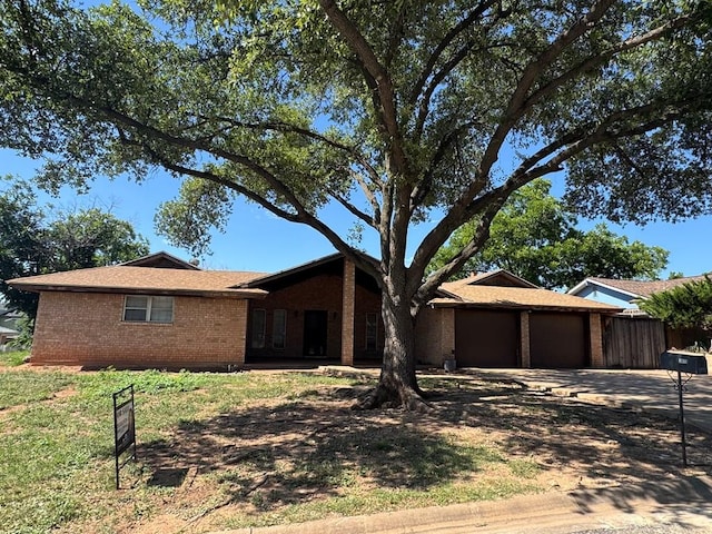 2819 Lindenwood Dr, San Angelo, TX 76904 - photo 1