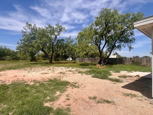 2009 Hudson St, San Angelo, TX 76903 - view of yard featuring fence
