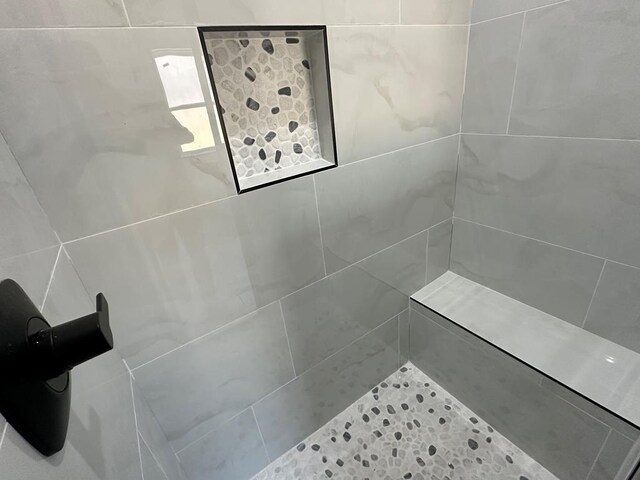 bathroom featuring concrete floors