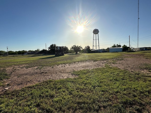 1501 Bishop St, Robert Lee, TX 76945 - view of yard