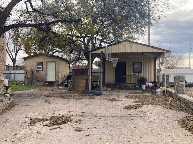 view of outdoor structure