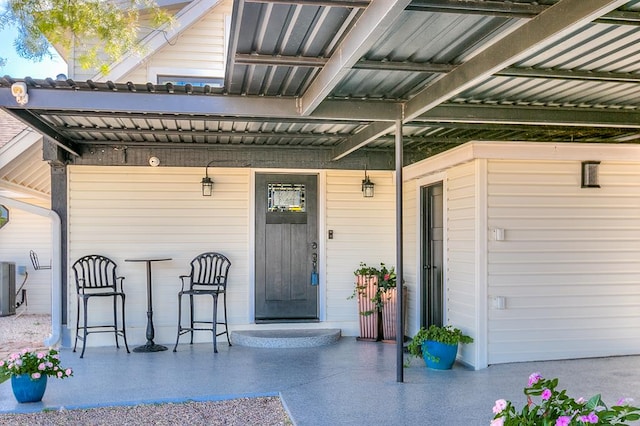 view of entrance to property