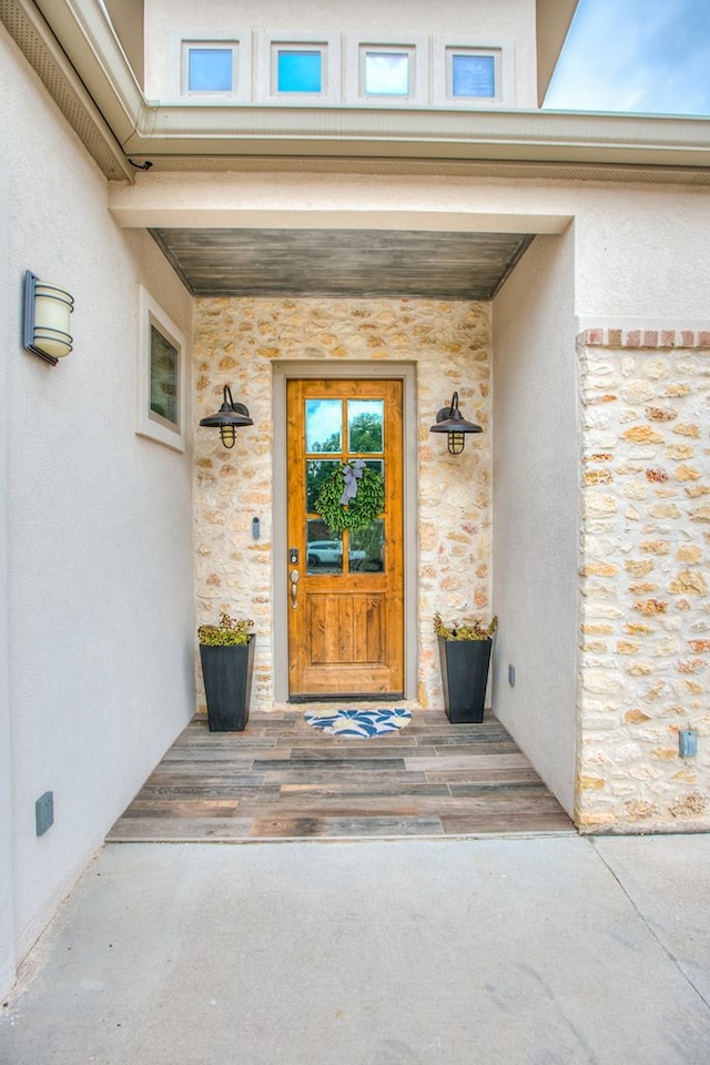 2118 Valleyview Dr, San Angelo, TX 76904 - doorway to property with stone siding and stucco siding