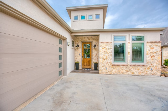 2118 Valleyview Dr, San Angelo, TX 76904 - property entrance featuring stucco siding and stone siding