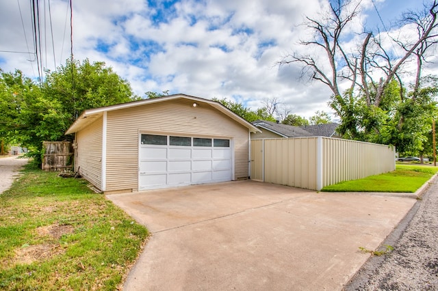 321 S Adams St, San Angelo, TX 76901 - photo 48