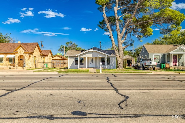 1210 S Abe St, San Angelo, TX 76903 - view of front of home