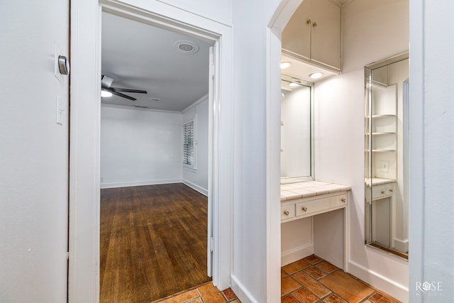 1510 Shafter St, San Angelo, TX 76901 - hall featuring arched walkways