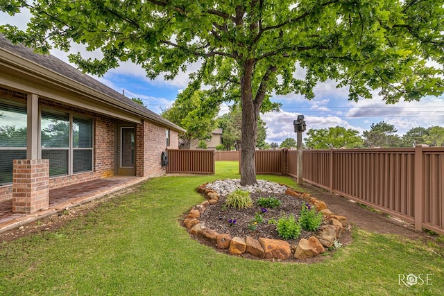 5531 Woodbine Ln, San Angelo, TX 76904 - view of yard
