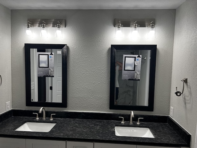 421 Howard St, San Angelo, TX 76901 - full bath featuring double vanity