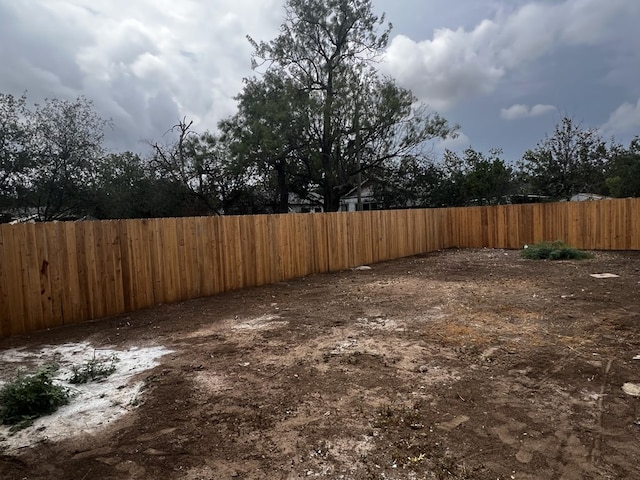 421 Howard St, San Angelo, TX 76901 - view of yard