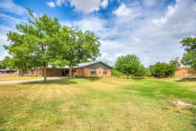 105 Sargent Ave, Ballinger, TX 76821 - photo 4