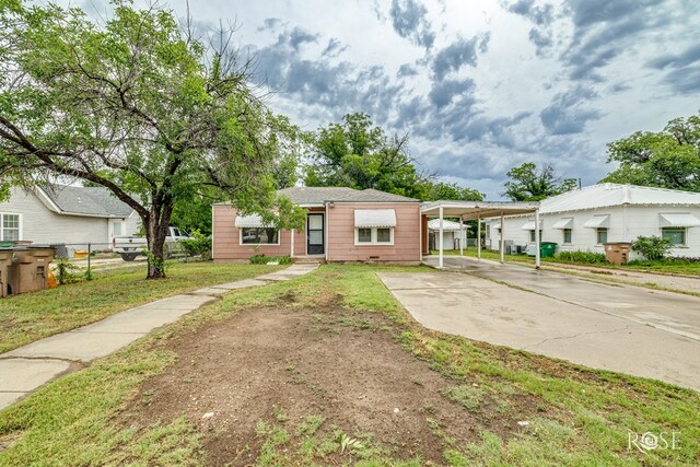 310 N Van Buren St, San Angelo, TX 76901 - photo 3