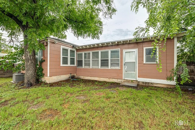 310 N Van Buren St, San Angelo, TX 76901 - photo 23