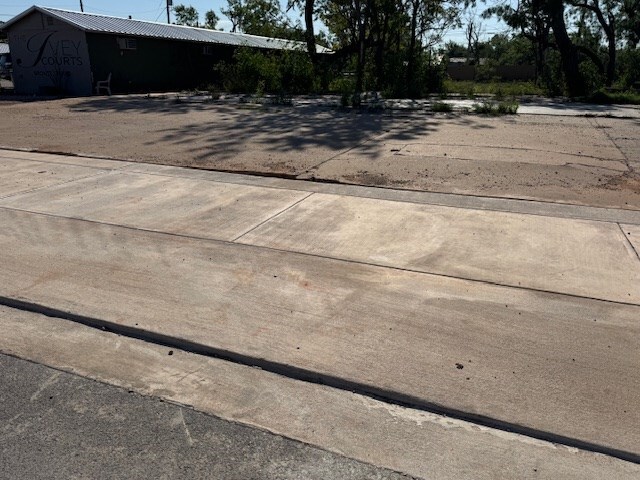 211 S State St Unit 9-13, Bronte, TX 76933 - photo 2