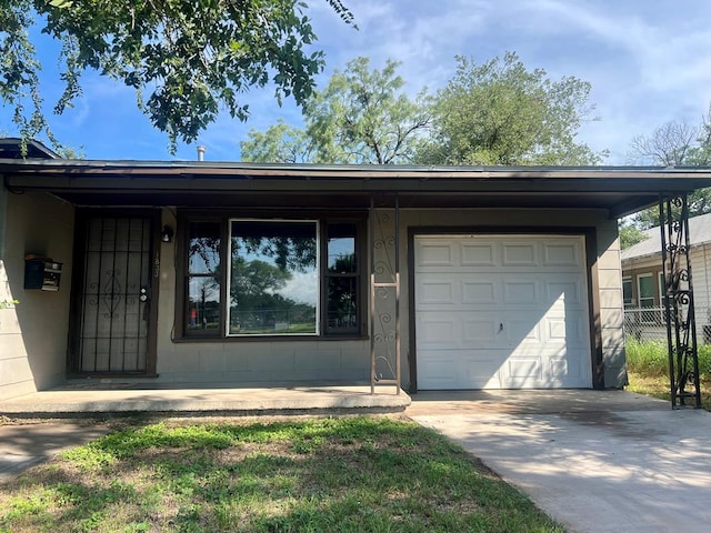 1833 Willow St, San Angelo, TX 76901 - photo 1