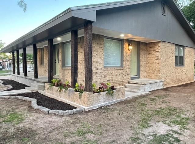 1619 Canal Rd, San Angelo, TX 76904 - view of front of property with brick siding