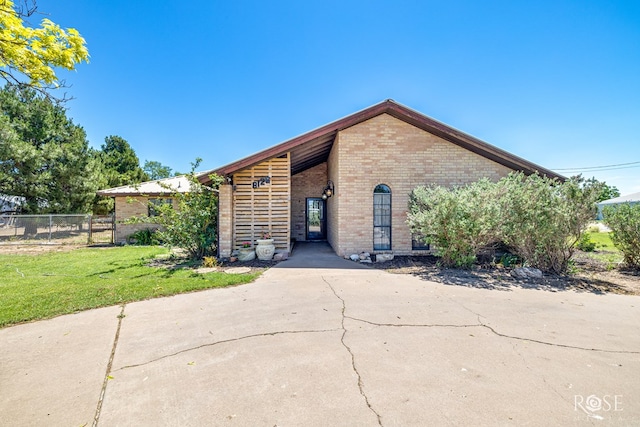 8126 N Fm 2288, San Angelo, TX 76901 - mid-century inspired home with brick siding