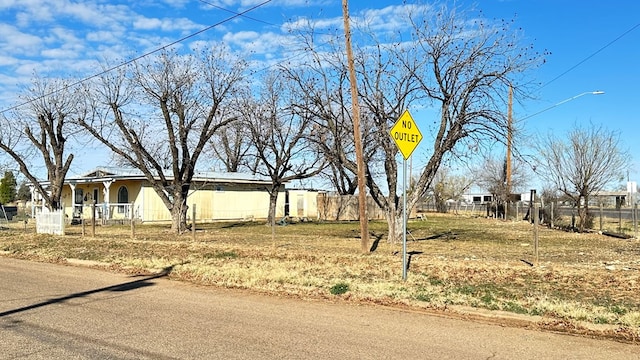 view of front of home