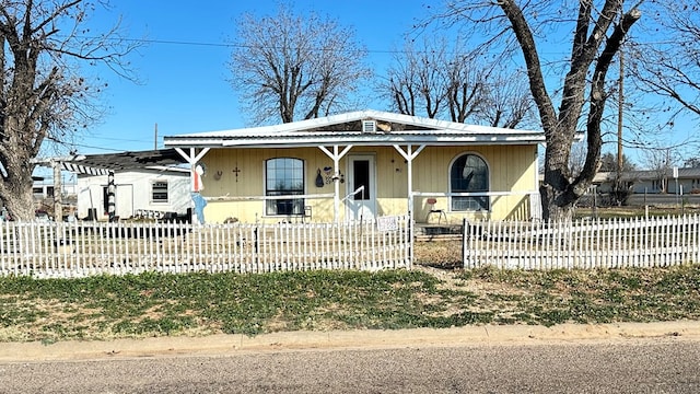 view of front of house