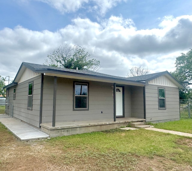 919 E 20th St, San Angelo, TX 76903 - single story home with board and batten siding and covered porch