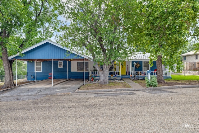 211 Murphy Ave, Sonora, TX 76950 - photo 3