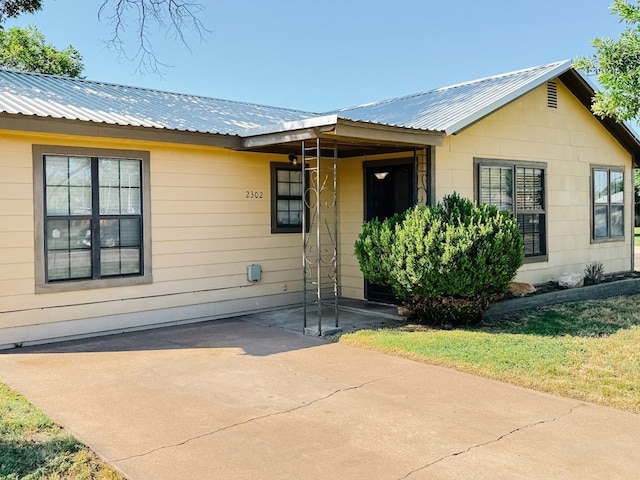 2302 W Twohig Ave, San Angelo, TX 76901 - photo 3