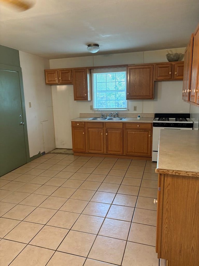 811 Akin St, San Angelo, TX 76901 - photo 9