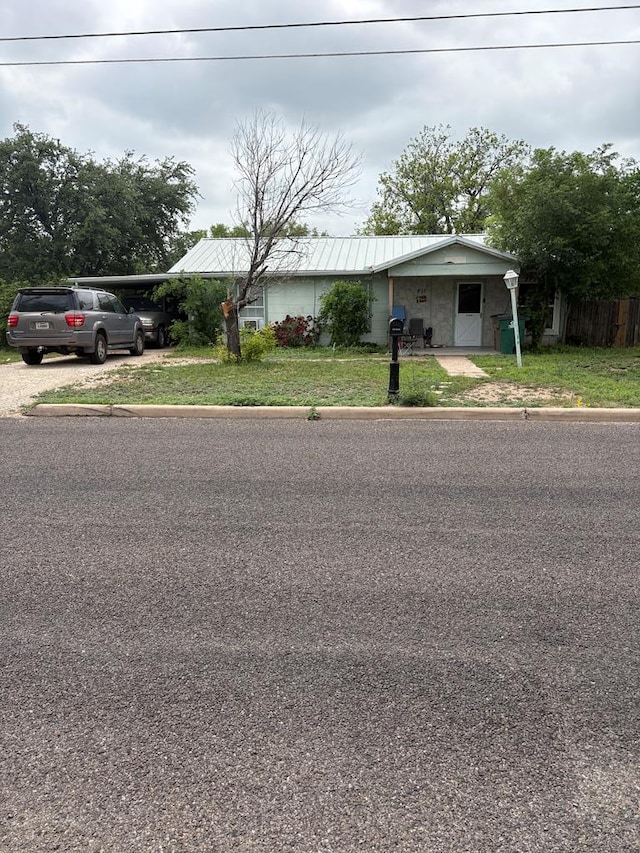 811 Akin St, San Angelo, TX 76901 - view of ranch-style home