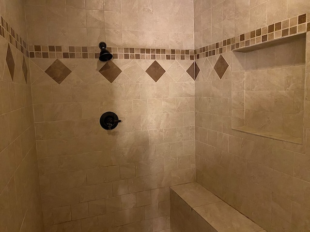 details featuring a tile shower