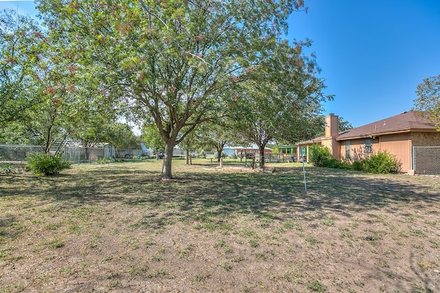 1027 Butterfly Ln, San Angelo, TX 76905 - view of yard