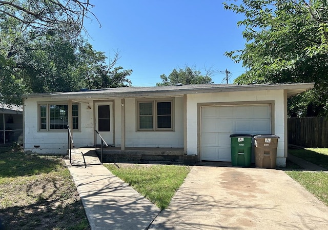 301 River Oaks St, San Angelo, TX 76903 - photo 1