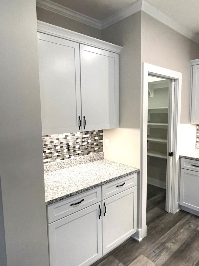 322 Blue River Dr, Knightstown, IN 46148