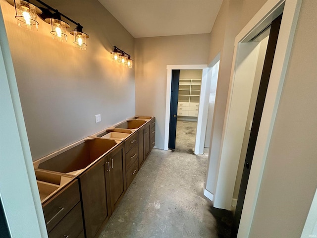 bathroom featuring concrete floors