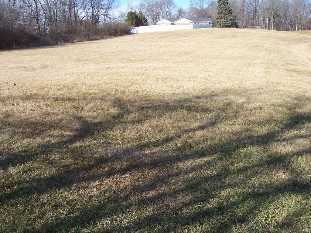 99 Heartland Hills Dr, Logansport, IN 46947
